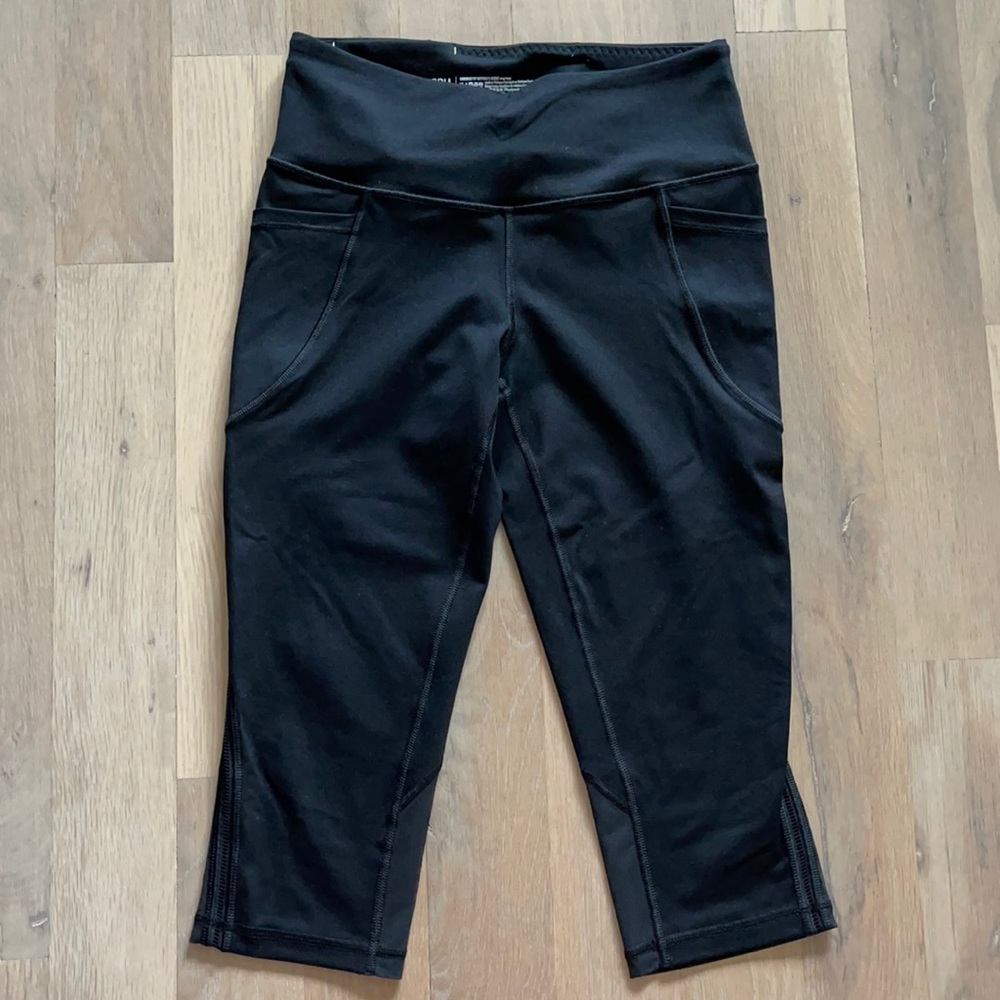 Victoria SPORT cropped KNOCKOUT legging capris
